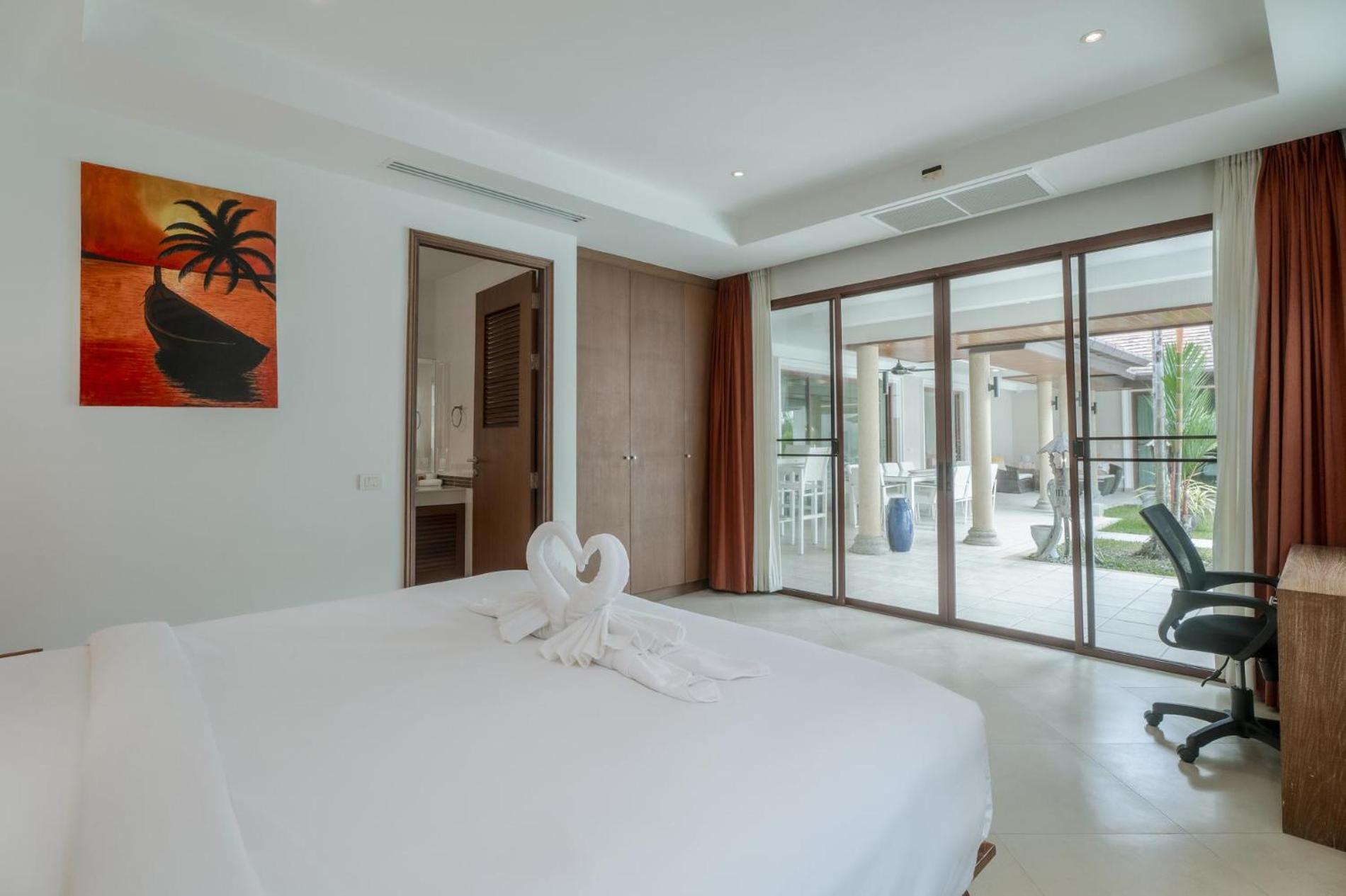Villa Luxury 3br Villa, Private Pool, Gym & Jacuzzi *