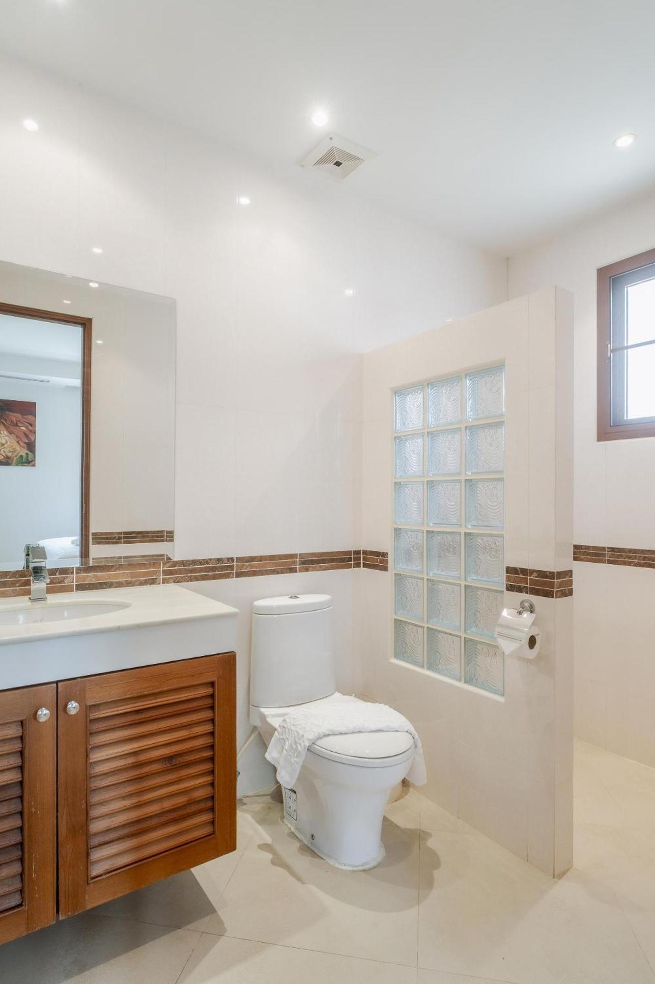 Luxury 3br Villa, Private Pool, Gym & Jacuzzi