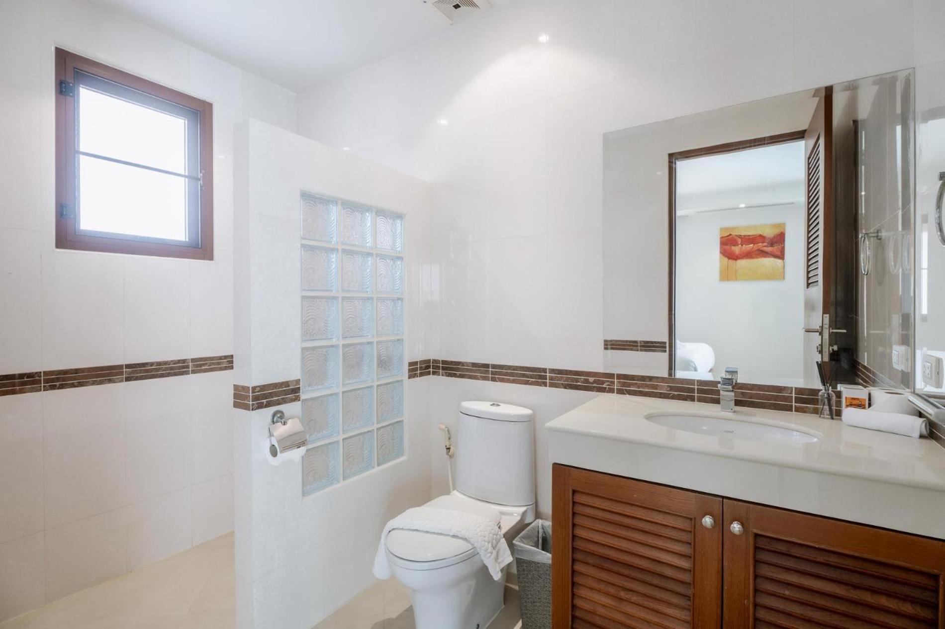 Luxury 3br Villa, Private Pool, Gym & Jacuzzi *