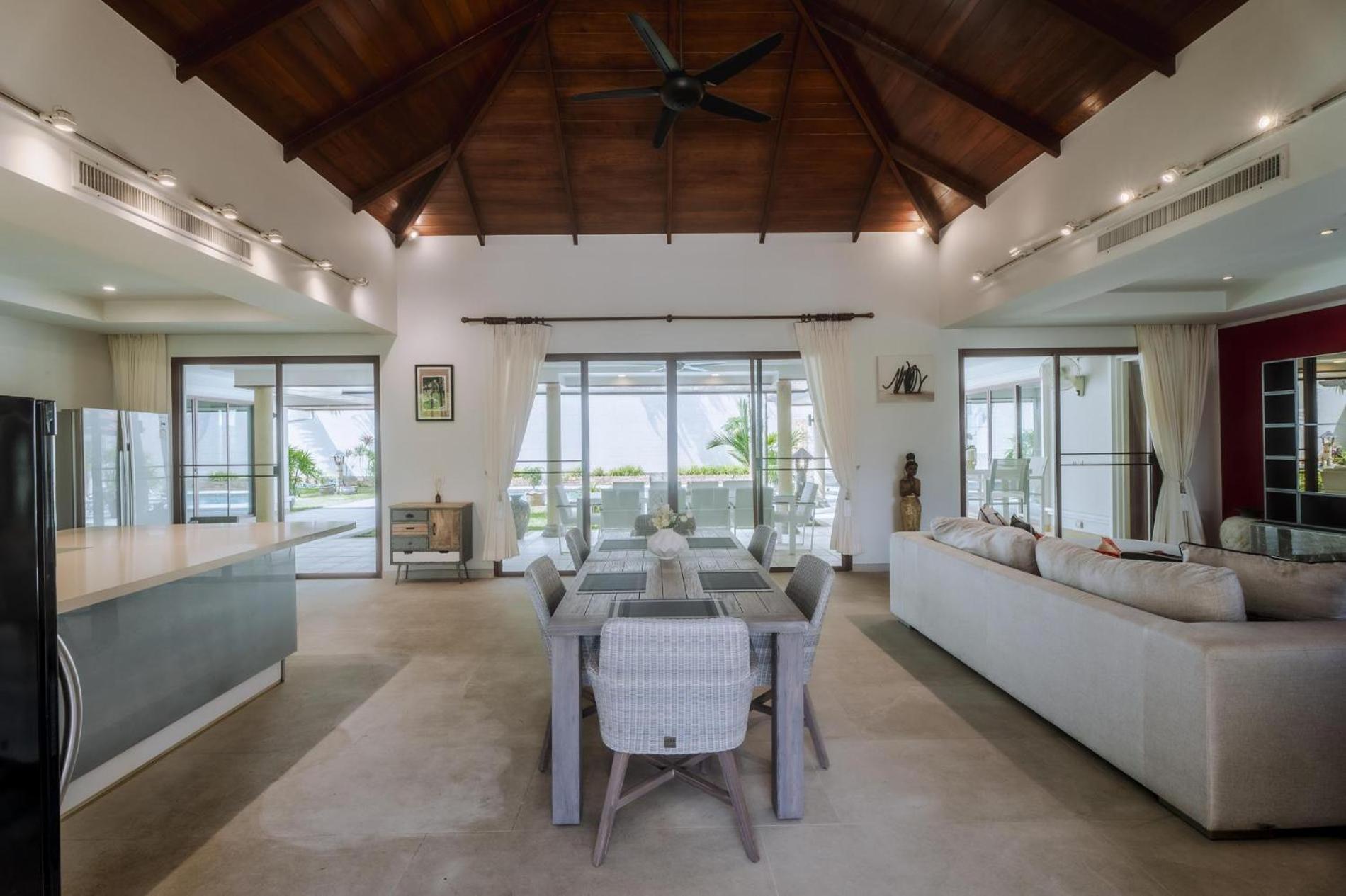 Luxury 3br Villa, Private Pool, Gym & Jacuzzi