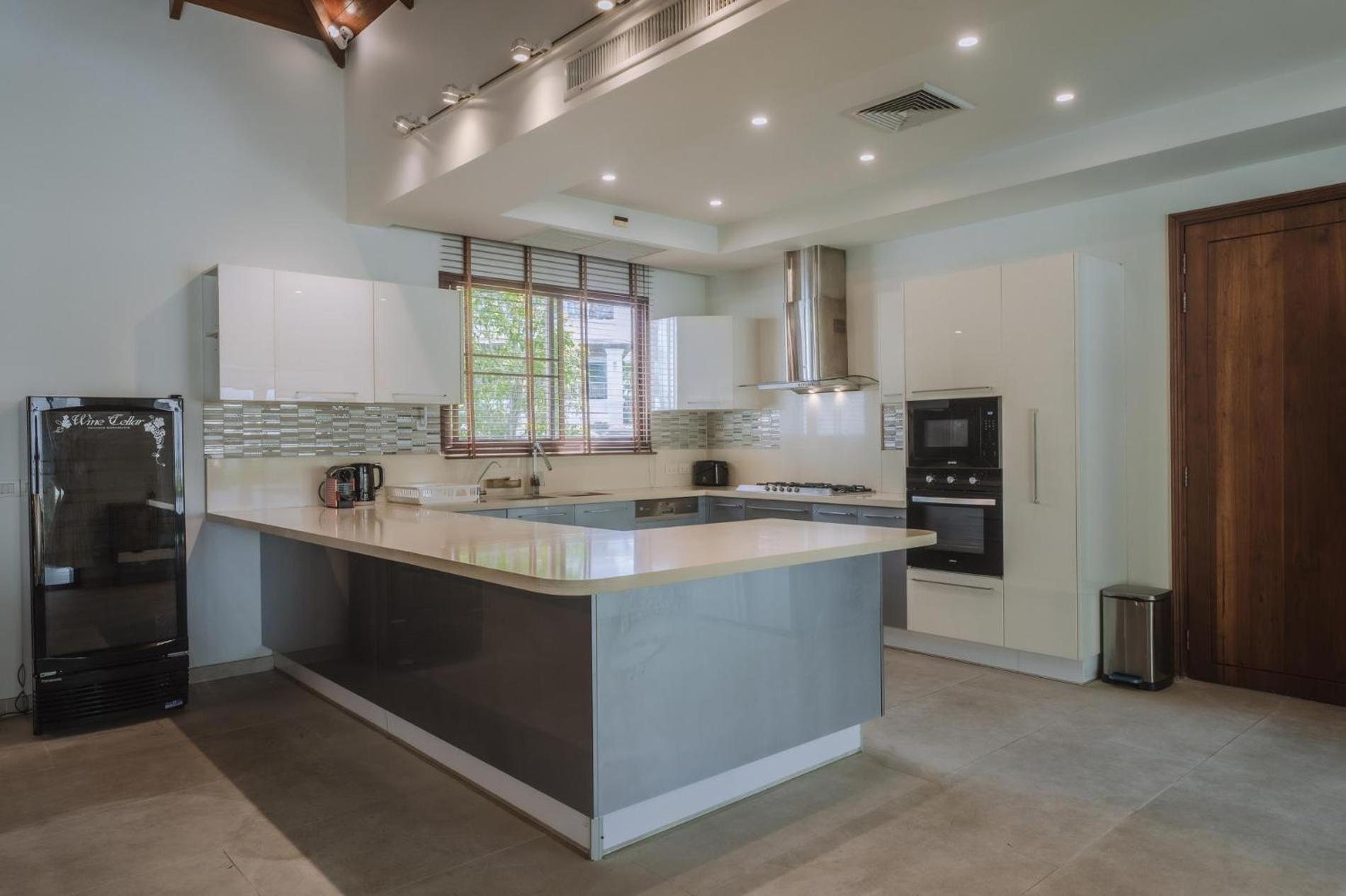Luxury 3br Villa, Private Pool, Gym & Jacuzzi *