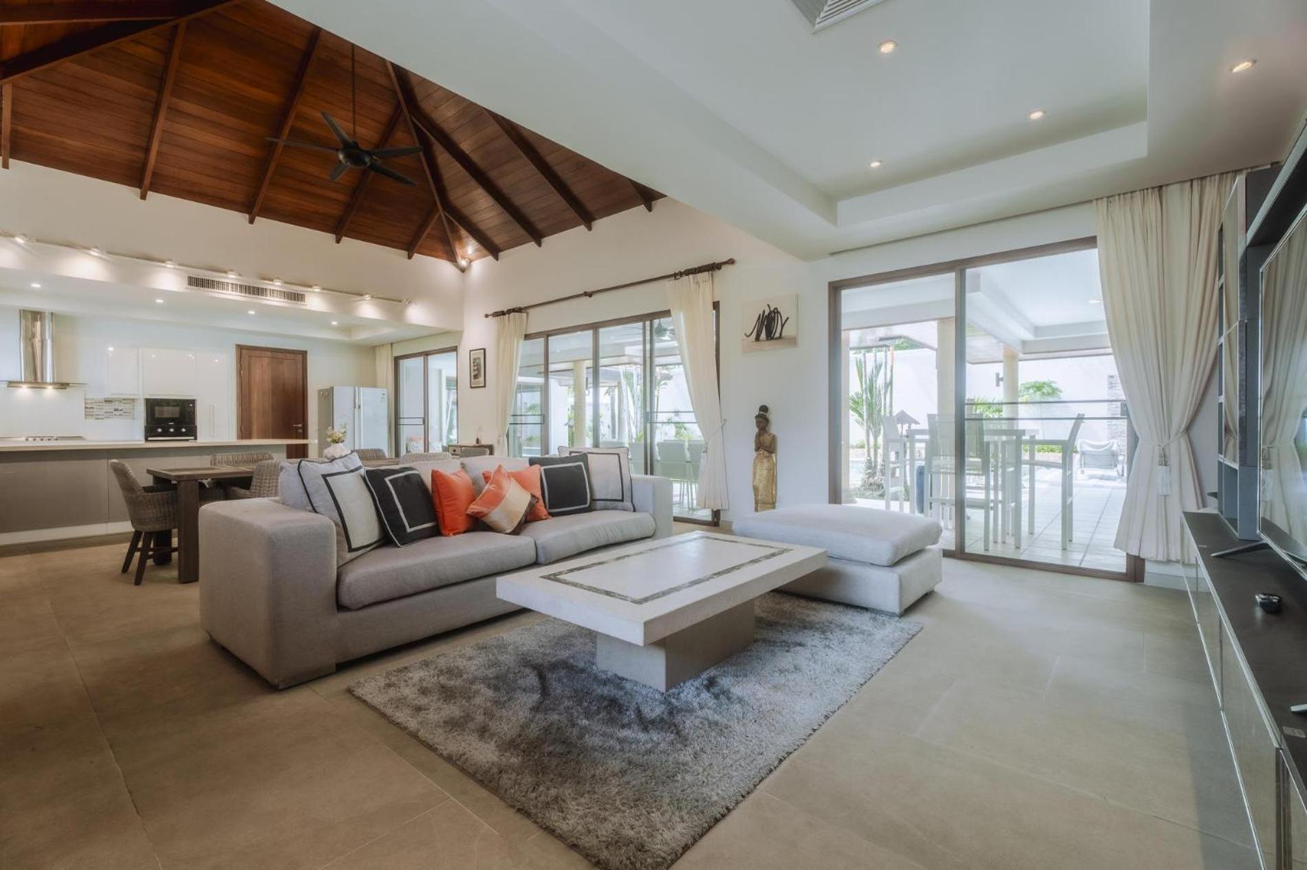 Luxury 3br Villa, Private Pool, Gym & Jacuzzi Villa *